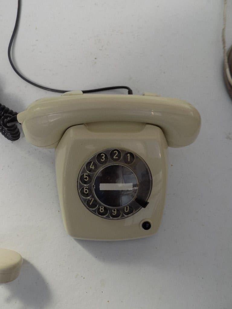 Telefoon wit draaischijfmodel PTT jaren 70 vintage, Ophalen of Verzenden