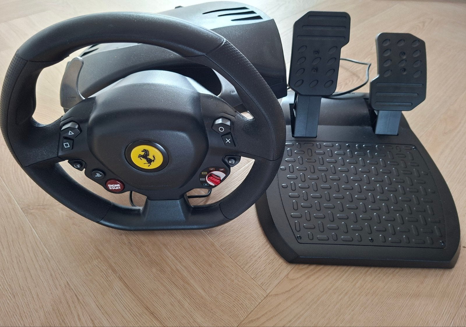 Thrustmaster T80 Ferrari 488 GTB Edition racestuur, Ophalen, Racestuur, PlayStation, Zo goed als nieuw