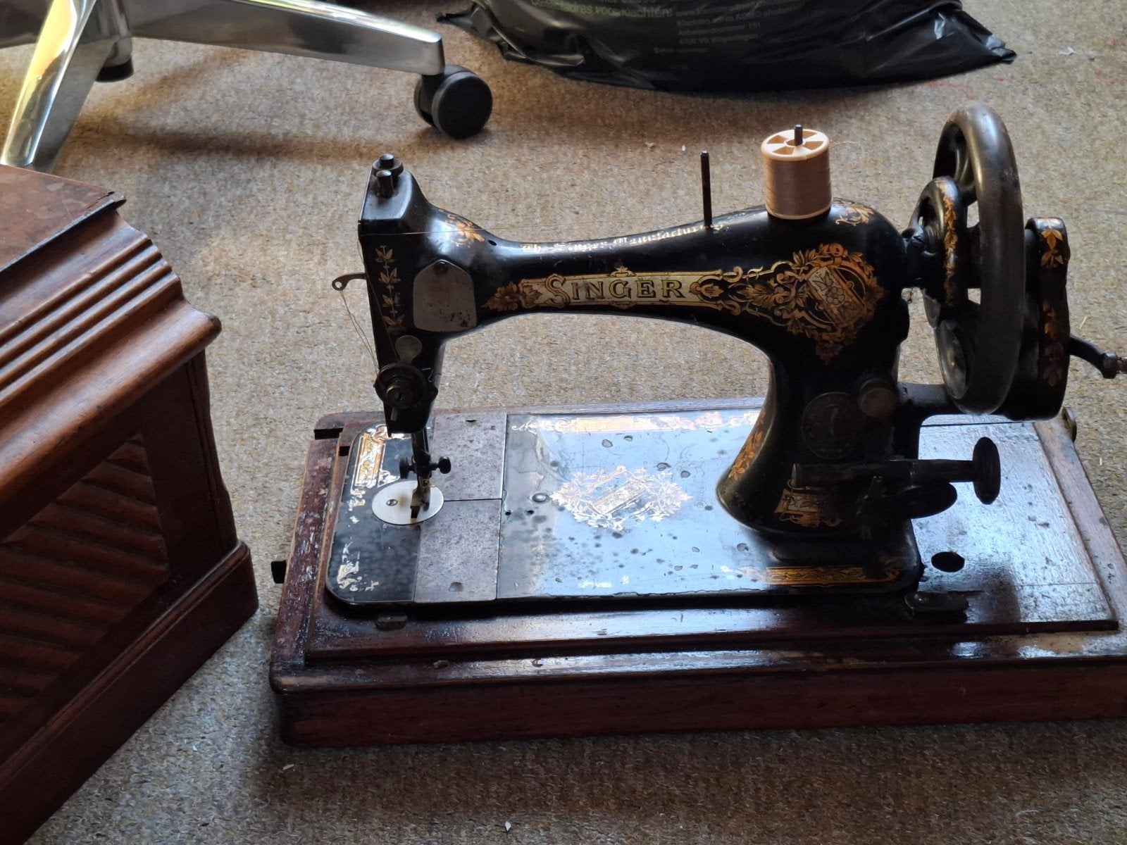 Antieke Singer Naaimachine met Houten Koffer, Ophalen