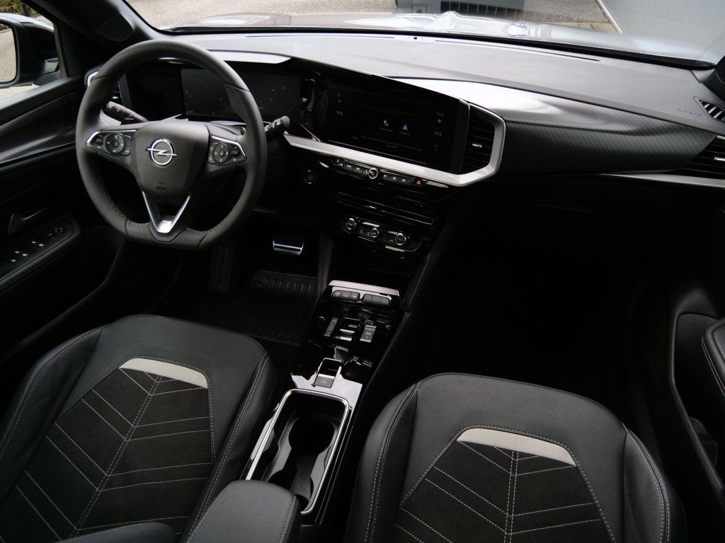 Opel Mokka 1.2 Turbo 130pk Ultimate Automaat Apple Carplay /, Auto's, Opel, 1195 kg, 1199 cc, Parkeersensor, 3 cilinders