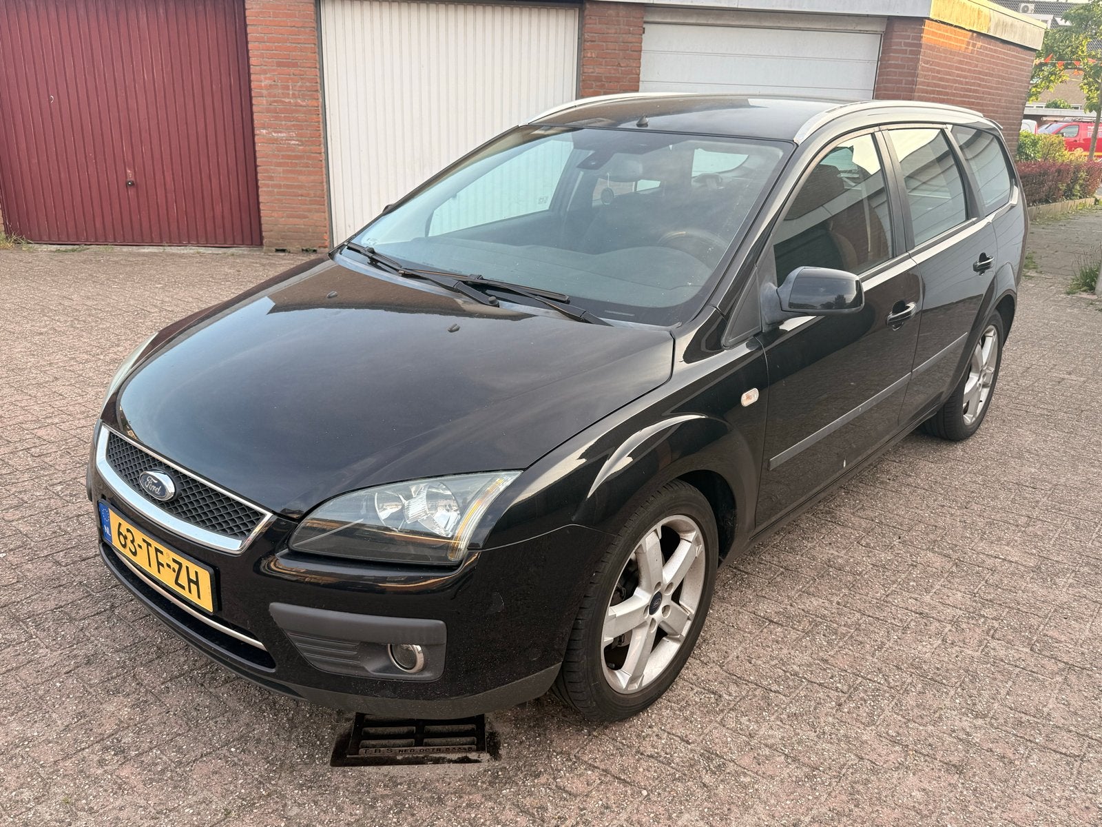 Ford Focus 1.6 74KW Wagon 2006 Zwart, Auto's, Ford, 1596 cc, Zwart, 4 cilinders, 635 kg