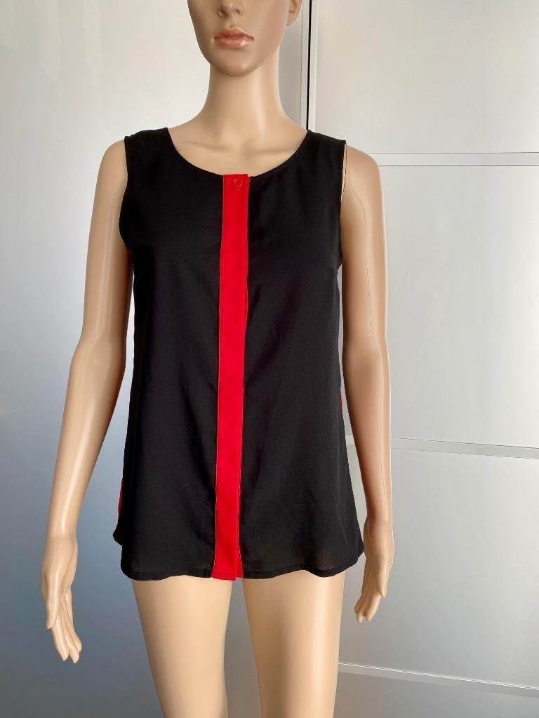 G393 Nikkie mt. 34=XS top blouse rood/zwart, Ophalen of Verzenden, Zo goed als nieuw, Nikkie, Zonder mouw