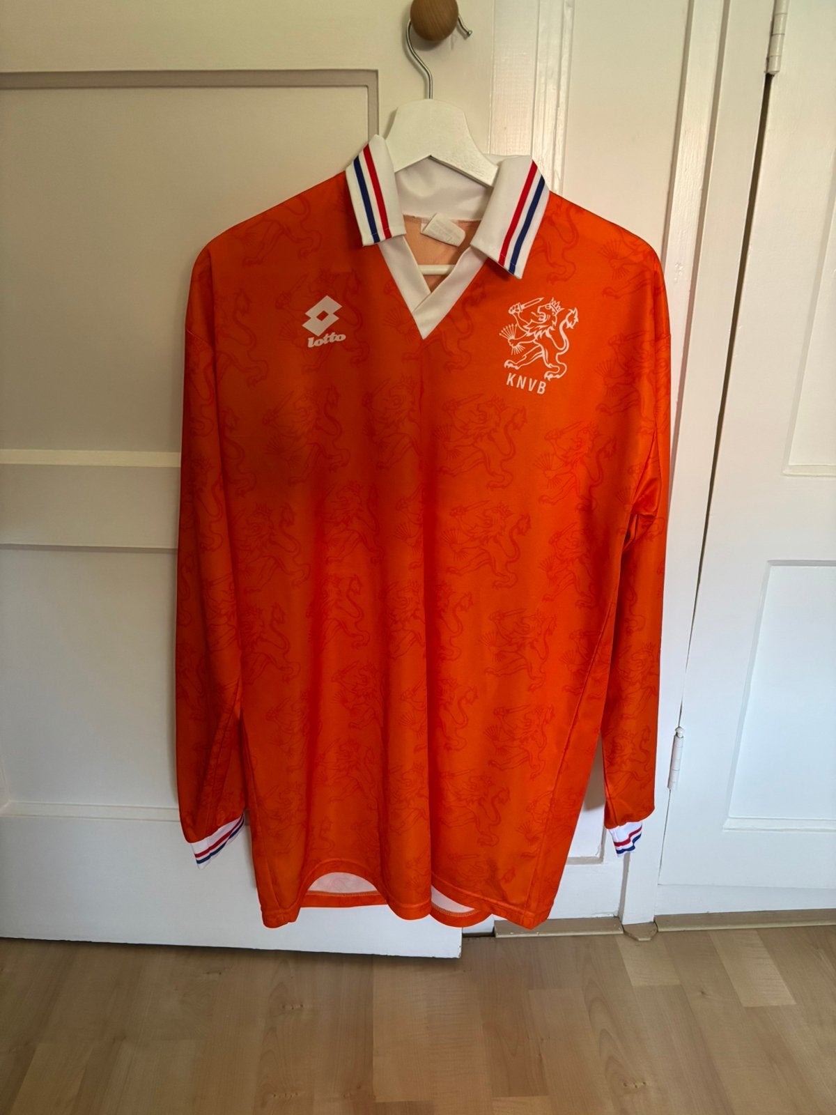 Nederlands elftal shirt 1994 lange mouwen., Maat M, Ophalen of Verzenden, Zo goed als nieuw, Shirt