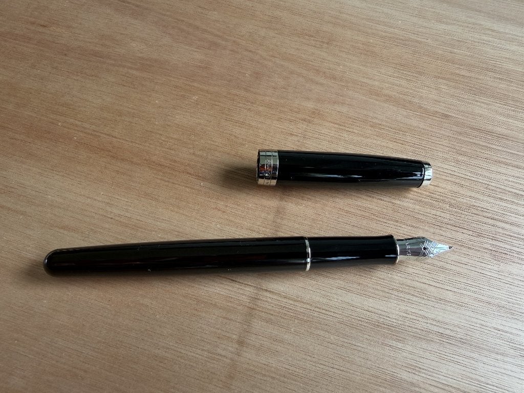 Parker Sonnet Vulpen Black Lacquer CT Medium Nib, Verzamelen, Pennenverzamelingen, Ophalen of Verzenden, Zo goed als nieuw, Vulpen