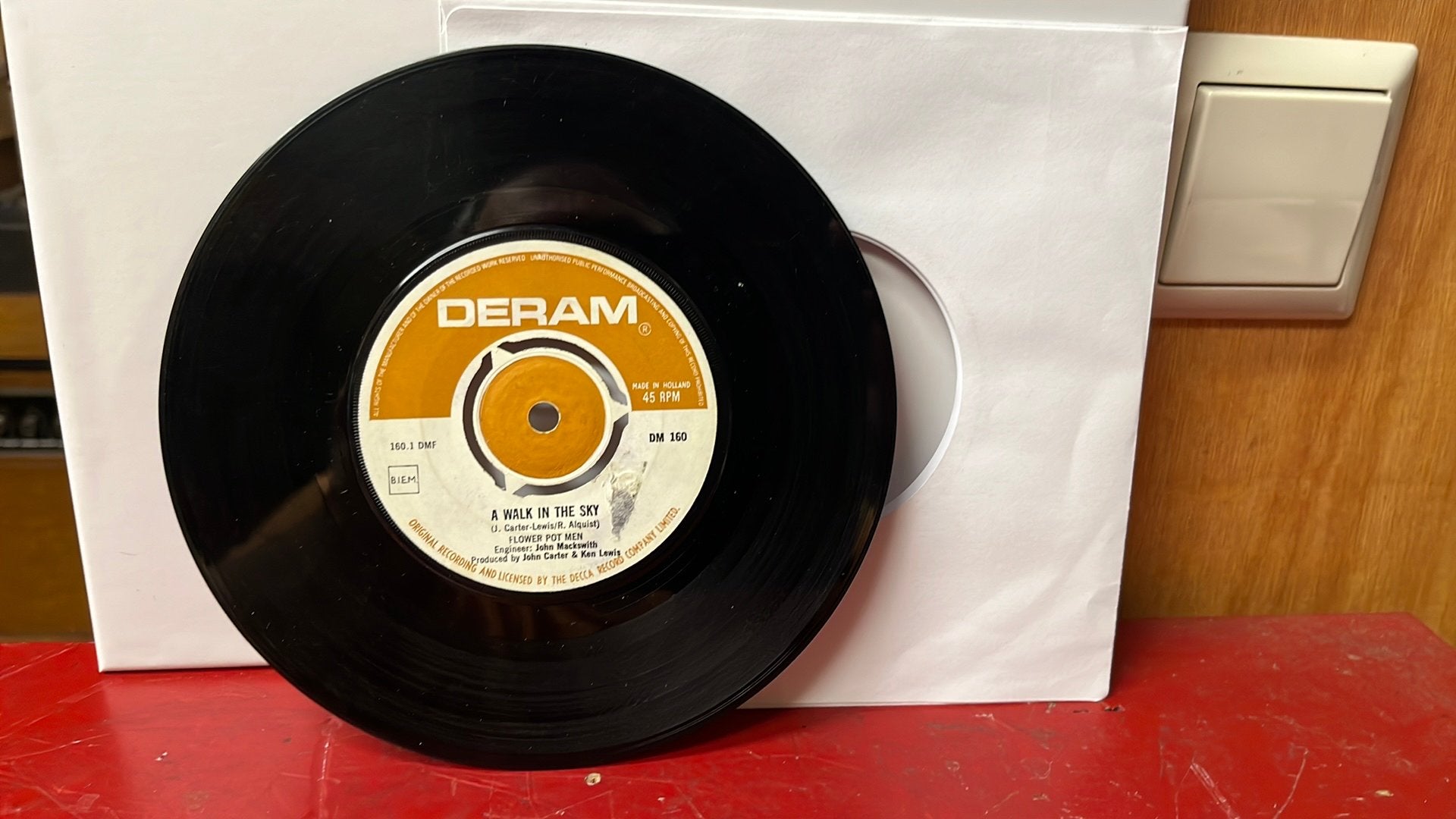 Flower pot men A walk in the sky, Ophalen of Verzenden, Gebruikt, 7 inch, Pop