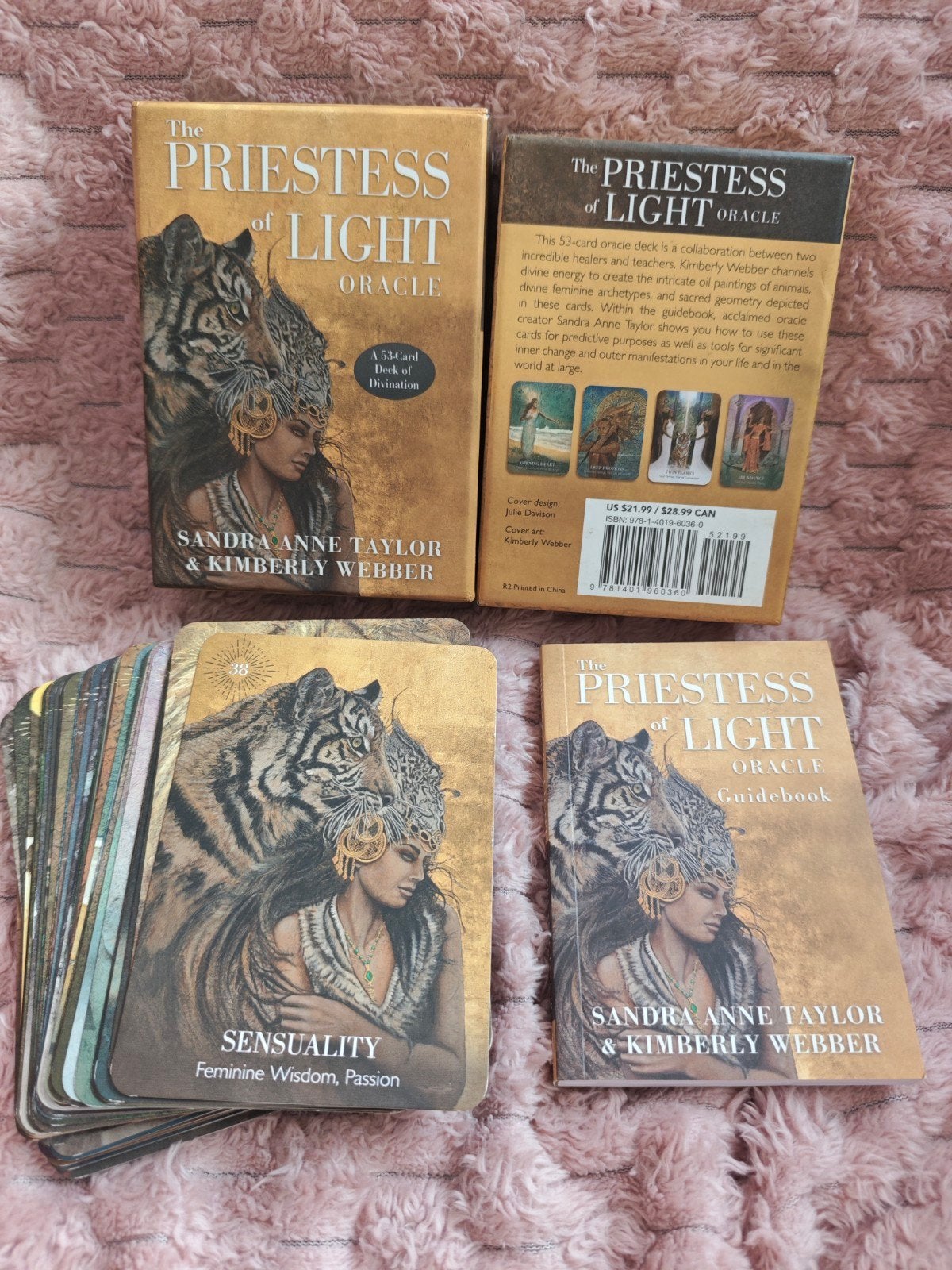 The Priestess of Light Oracle Kaartendeck, Tarot of Kaarten leggen, Overige typen, Ophalen of Verzenden, Zo goed als nieuw