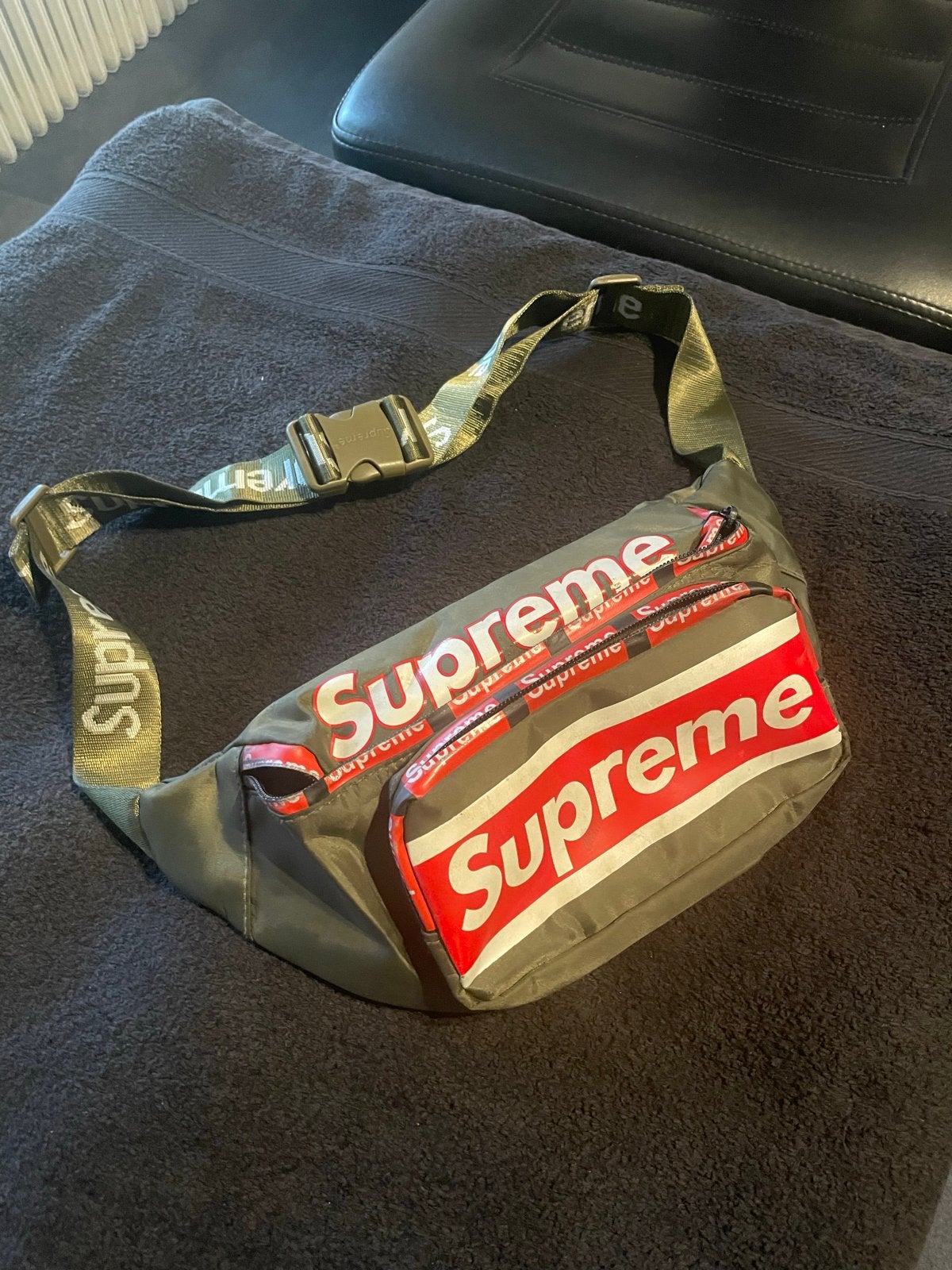 Supreme Heuptas / Fanny Pack - Olijfgroen, Sieraden, Tassen en Uiterlijk, Tassen | Schoudertassen, Ophalen of Verzenden, Gebruikt