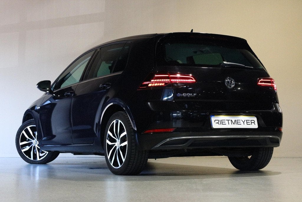 Volkswagen e-Golf |Camera |Digital Dashboard |ACC |Carplay |, Auto's, Volkswagen, Gebruikt, Zwart, Met garantie (alle), 231 km