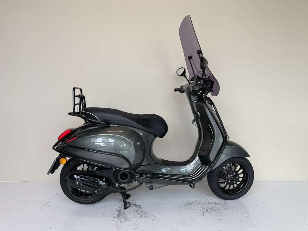 Vespa Sprint Aventurine Green, BWJ 2019, Fietsen en Brommers, Scooters | Vespa, Niet ingevuld, Gebruikt, Niet ingevuld, Ophalen of Verzenden