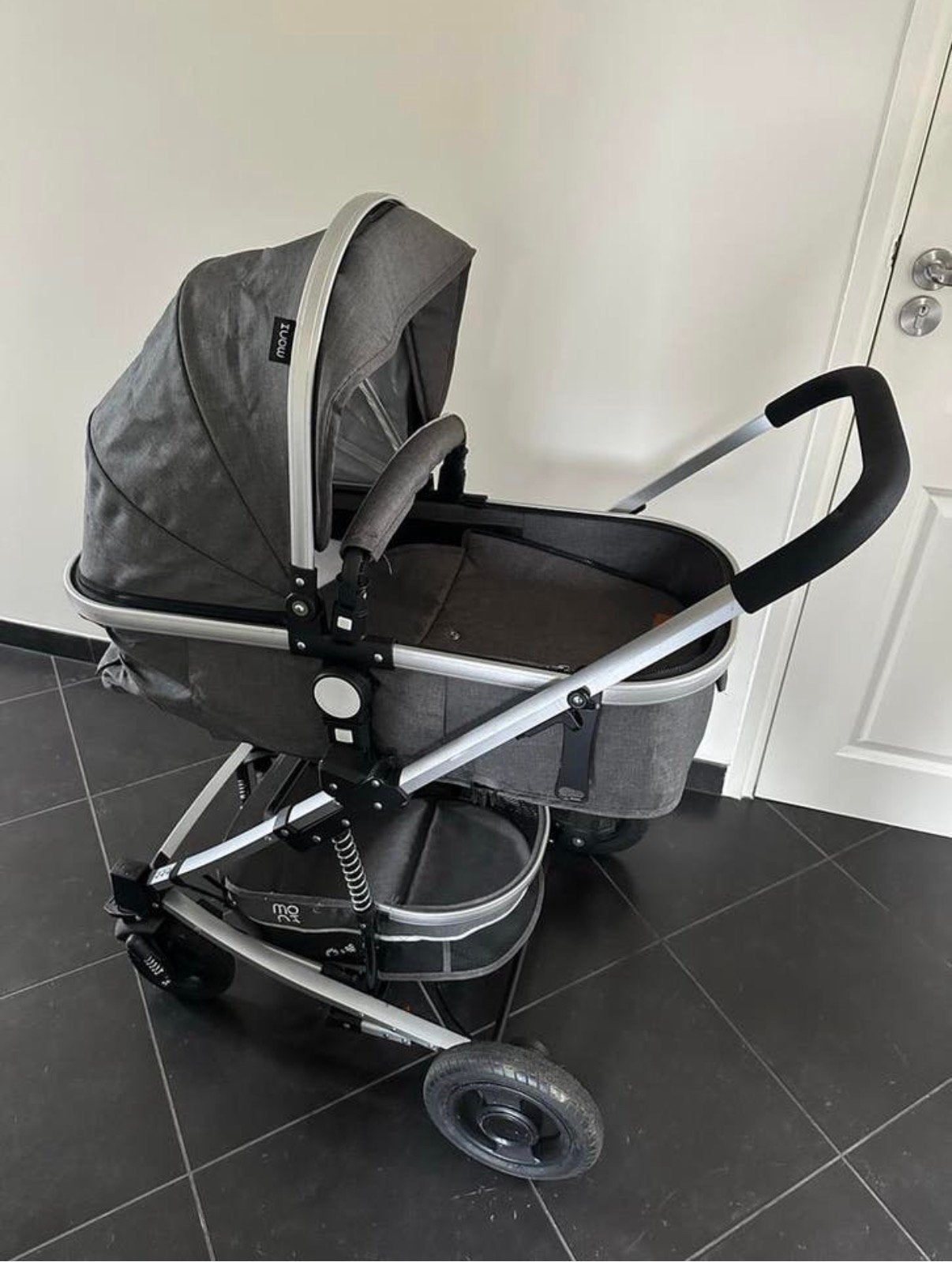 Moni kinderwagen met maxi cosi, Ophalen, Zo goed als nieuw, Overige merken
