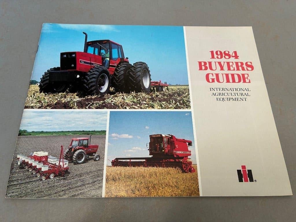 International Harvester trekker tractor folder brochure, Ophalen of Verzenden, Gelezen