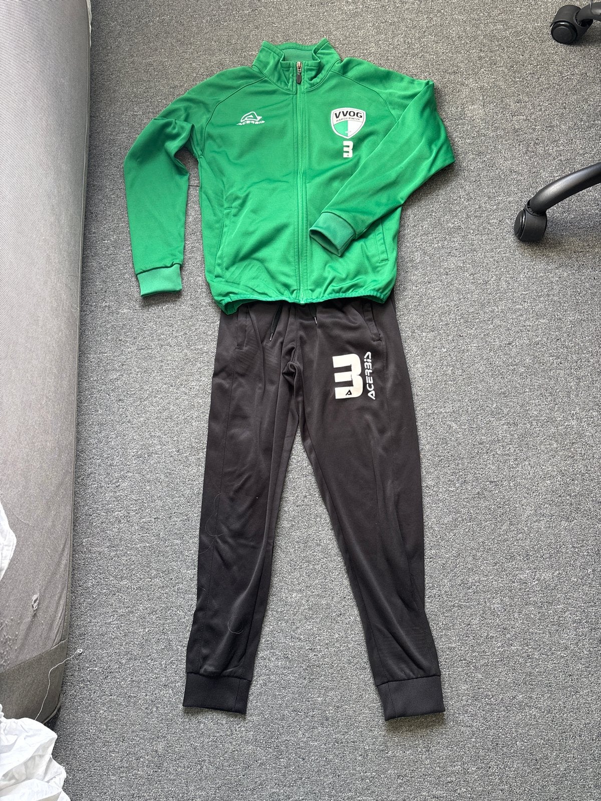 VVOG Harderwijk Trainingspak - Maat 3XS (138 cm), Meerkleurig, Overige maten, Ophalen of Verzenden, Zo goed als nieuw