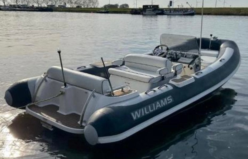 Williams Dieseljet 565 • 180 PK Yanmar • Nieuwe PEGA trailer, Watersport en Boten, Rubberboten, Gebruikt, Binnenboordmotor, 180 pk