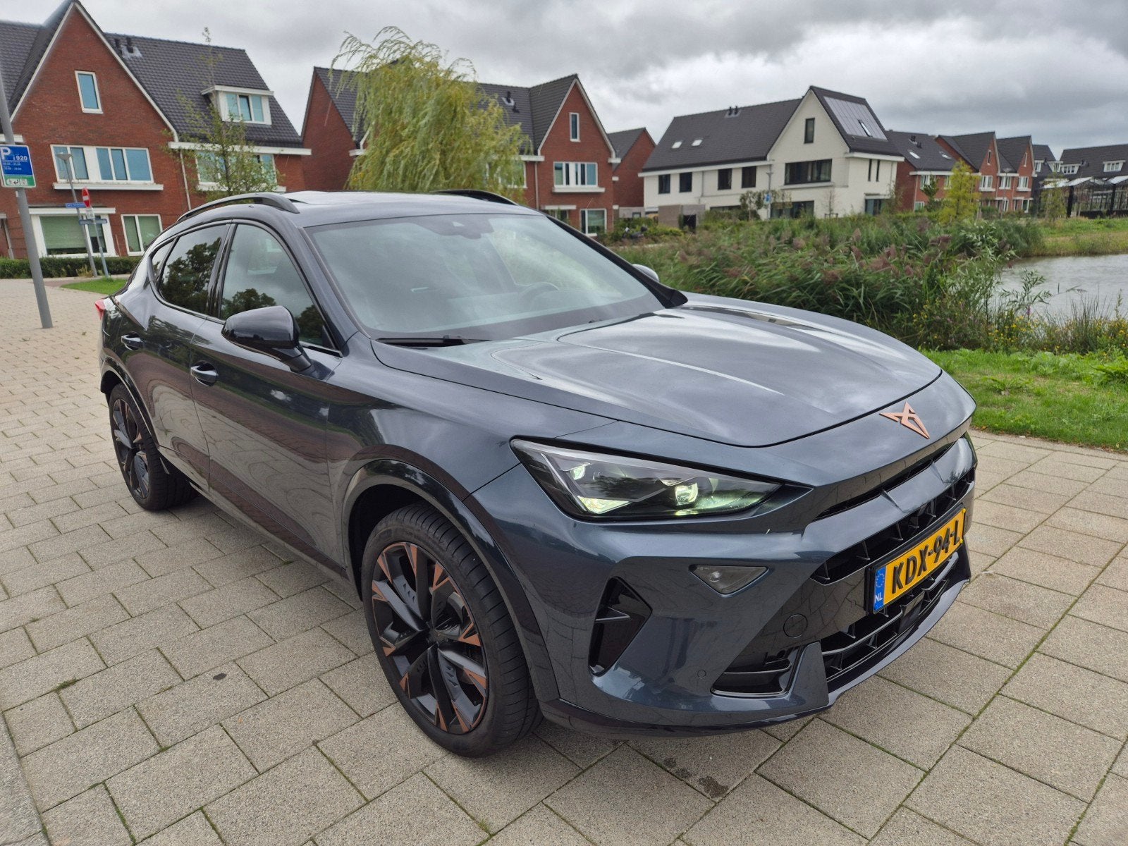 Cupra Formentor VZ 1.5 E-hybrid 272pk Performance Garantie, Auto's, Dealer onderhouden, 1498 cc, Formentor, Plug-in hybride
