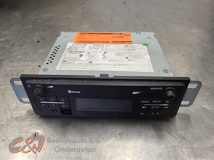 Radio van een Renault Trafic, Gebruikt, -, Renault, -