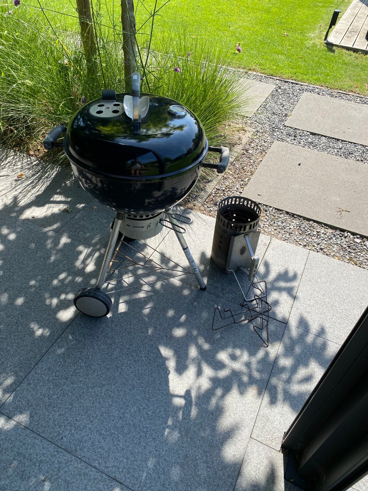 Weber BBQ doorsnee 47 cm incl  met houtskool starter, Ophalen, Gebruikt
