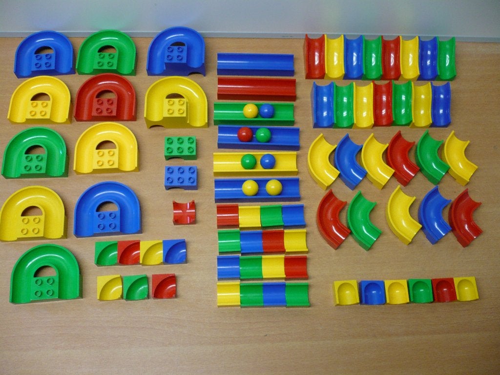 Hubelino knikkerbaan, 83 delig inclusief 8 knikkers, Ophalen of Verzenden, Zo goed als nieuw, Overige merken