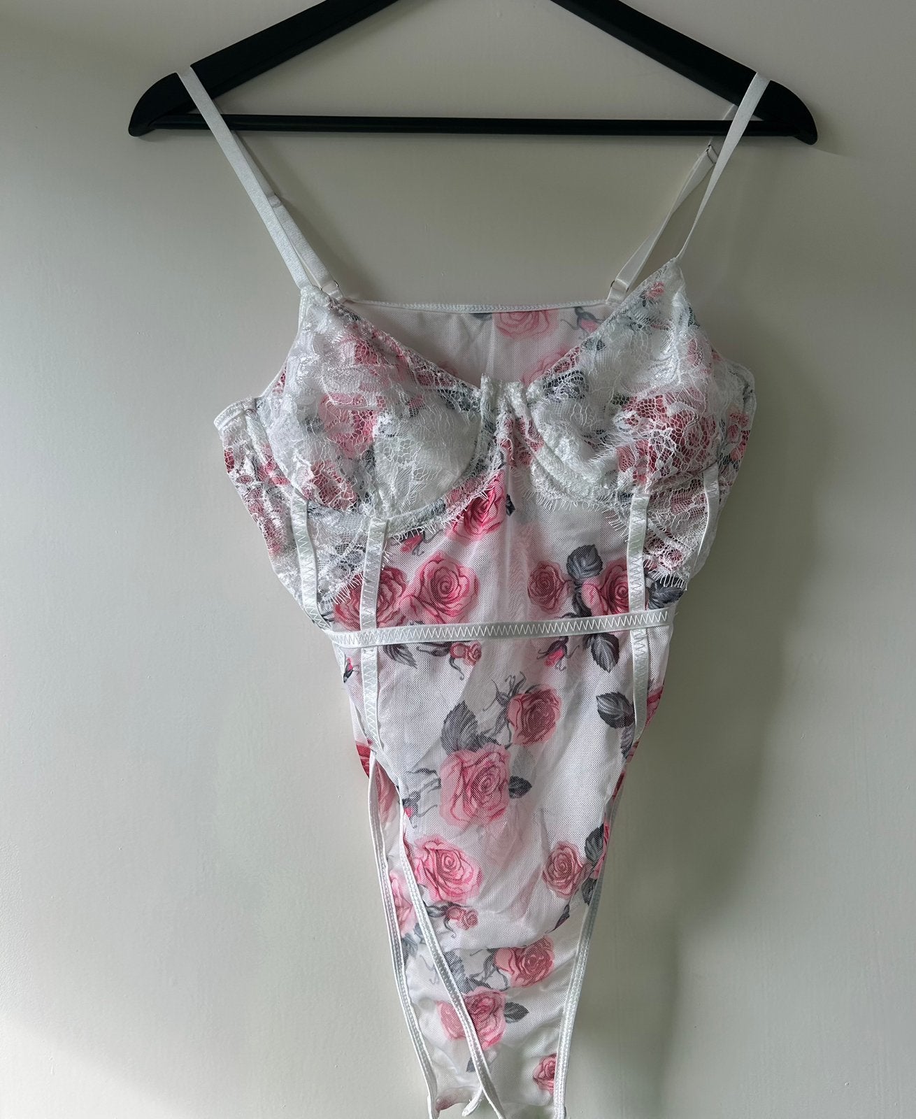 Shein body rozenprint, maat L, Kleding | Dames, Tops, Meerkleurig, Maat 42/44 (L), Nieuw, Ophalen of Verzenden