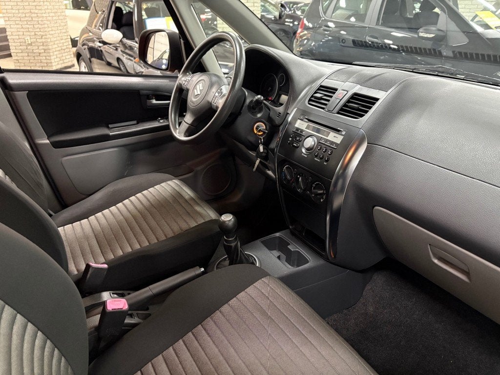 Suzuki SX4 1.6 Comf Airco CV Verwarmd Stoel Cruise NL NAP, Voorwielaandrijving, Euro 5, Gebruikt, Huisgarantie