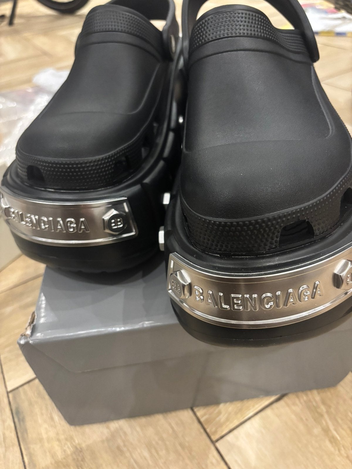 Crocs BALENCIAGA mt 43!! Nieuw!!, Kleding | Heren, Schoenen, Ophalen of Verzenden, Zo goed als nieuw, Zwart
