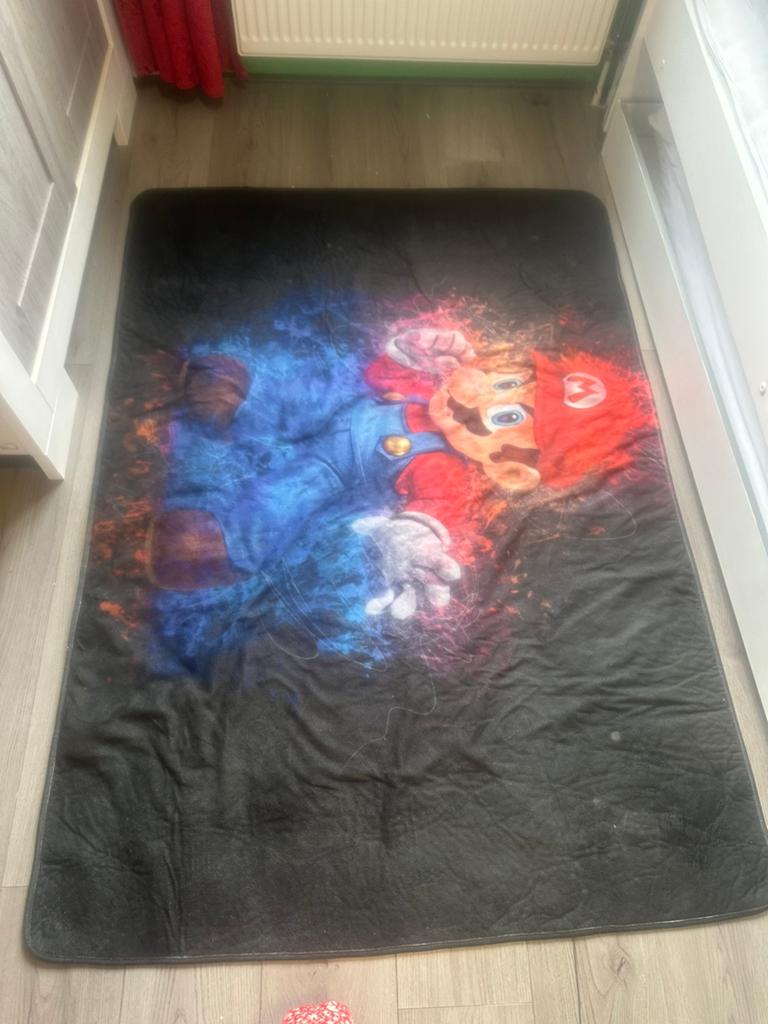 mario tapijt/ kleed, Ophalen of Verzenden, Zo goed als nieuw, Rechthoekig, 200 cm of meer
