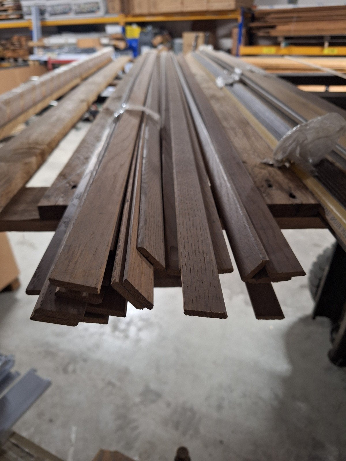 Plinten deklijst massief eiken 2400x28x6 mm, Ophalen, Eiken, 200 tot 250 cm, Plinten