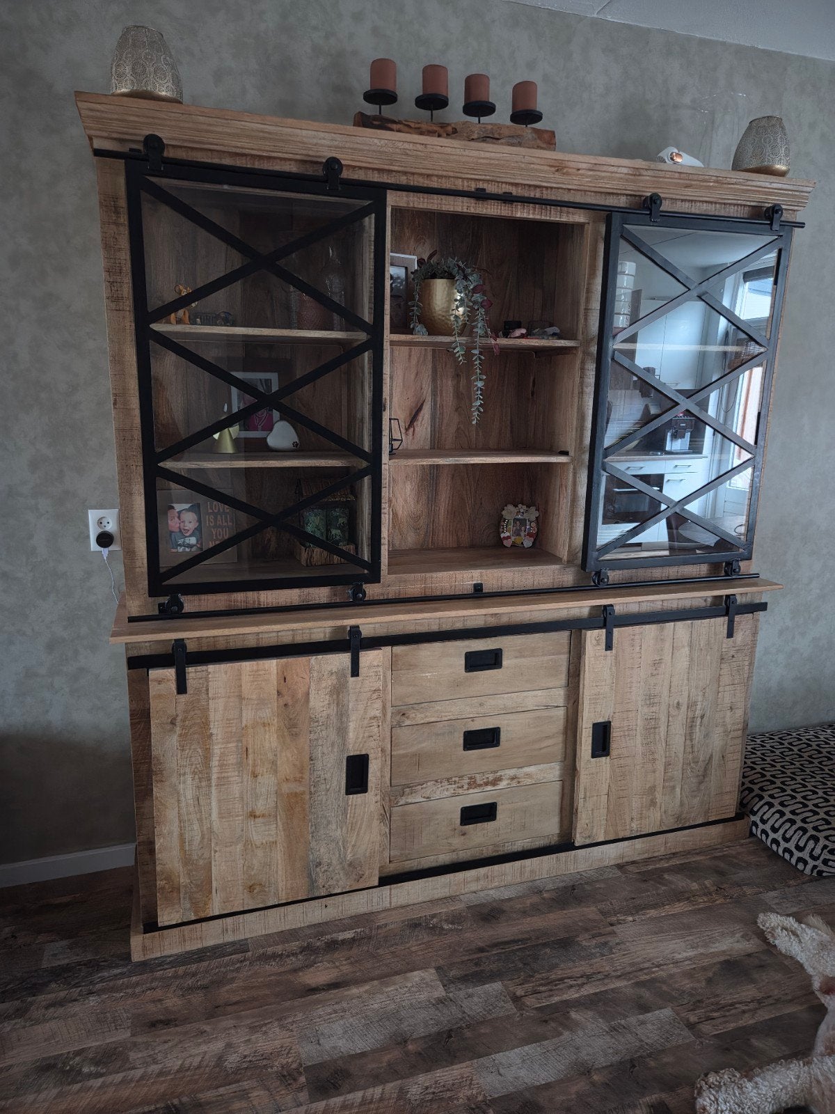 Industriele Buffetkast Mangohout - 200x45x210 Goede staat!, Huis en Inrichting, Kasten | Buffetkasten, Ophalen, Glas, Met deur(en)