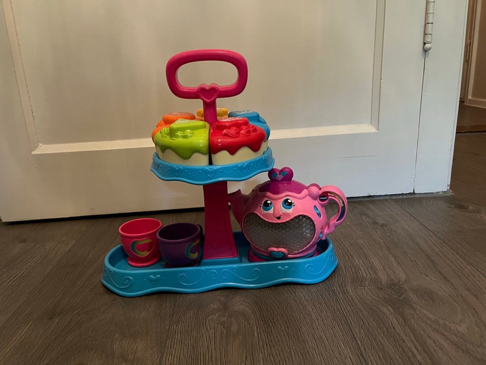 VTech Theeparty Theeservies met cupcakes, Ophalen, Zo goed als nieuw, Jongen of Meisje
