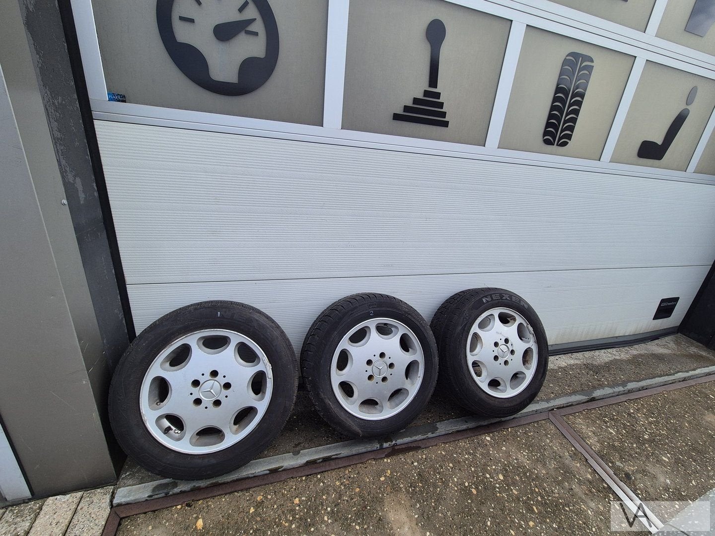 Set 3 velgen Mercedes W124 e500 500e W129 16 inch 1244011402, Gebruikt, -, -, Banden en Velgen