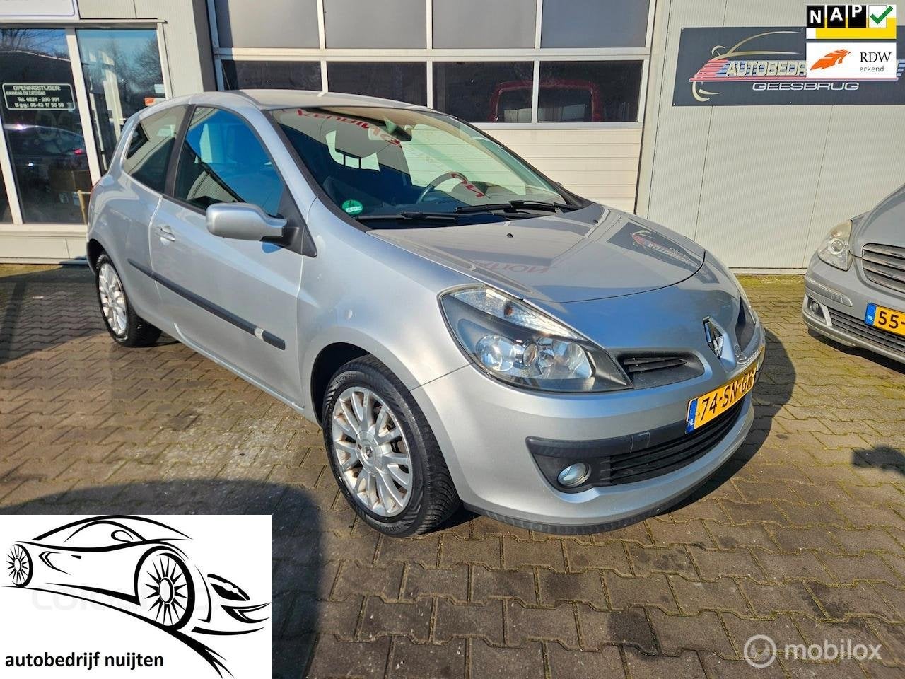 Renault Clio 1.4-16V Dynamique Luxe, Auto's, Renault, Voorwielaandrijving, Gebruikt, Startonderbreker, 4 cilinders