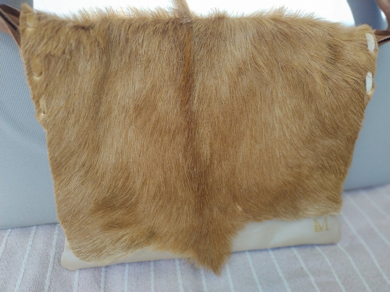 Sale ! Stijlvolle schoudertas van leer en koeienhuid, Ophalen of Verzenden, Nieuw, Bruin, Schoudertasje