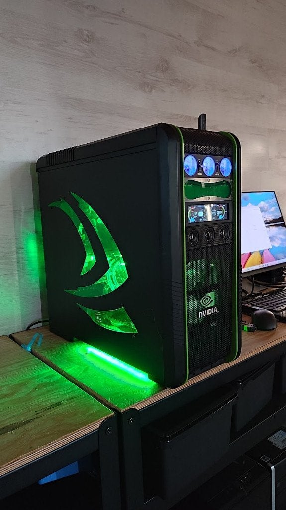 Custom Loop Project aangeboden, Computers en Software, Desktop Pc's, Zo goed als nieuw, 4 Ghz of meer, SSD, 32 GB, Met videokaart