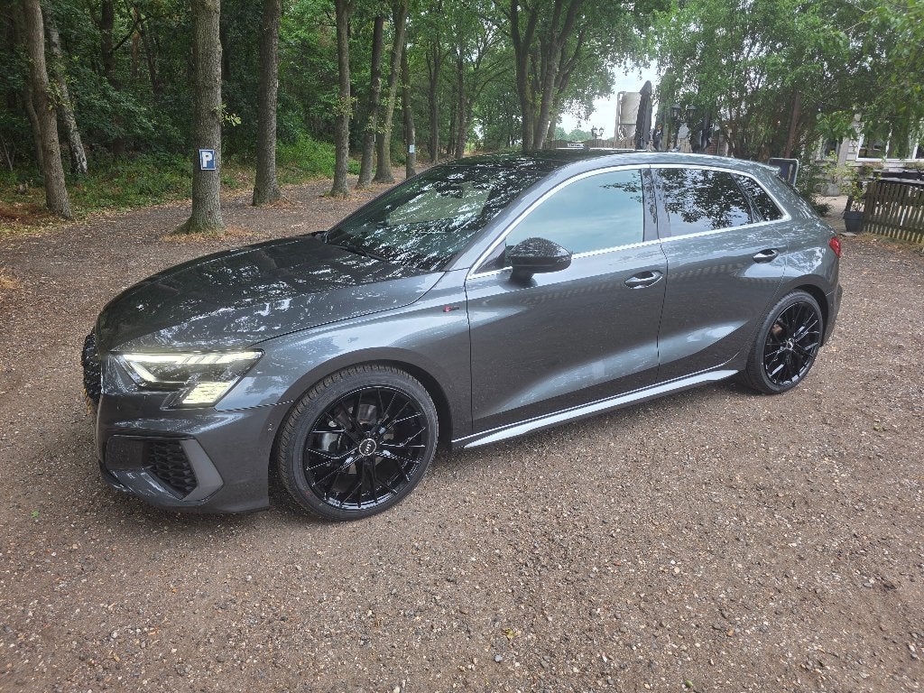 Audi A3 35 Tfsi 150pk 2023 Grijs, 1498 cc, 4 cilinders, 150 pk, Origineel Nederlands