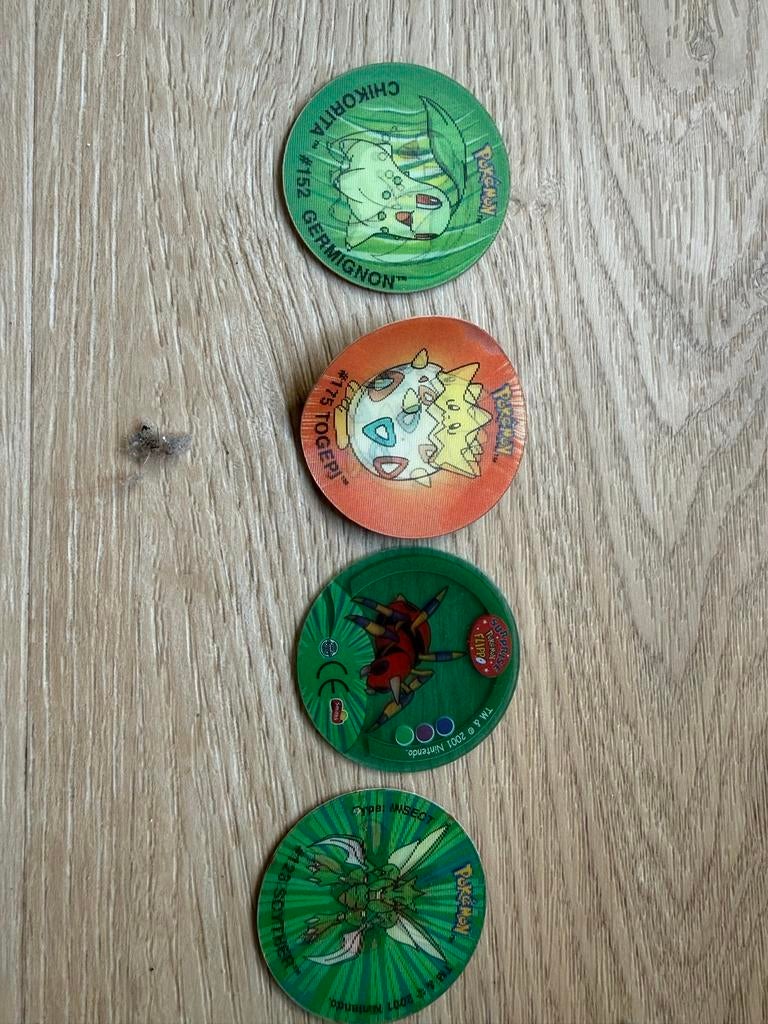 4 gebruikte Pokémon flippo's uit 2001, Verzamelen, Flippo's, Ophalen of Verzenden, Losse flippo's