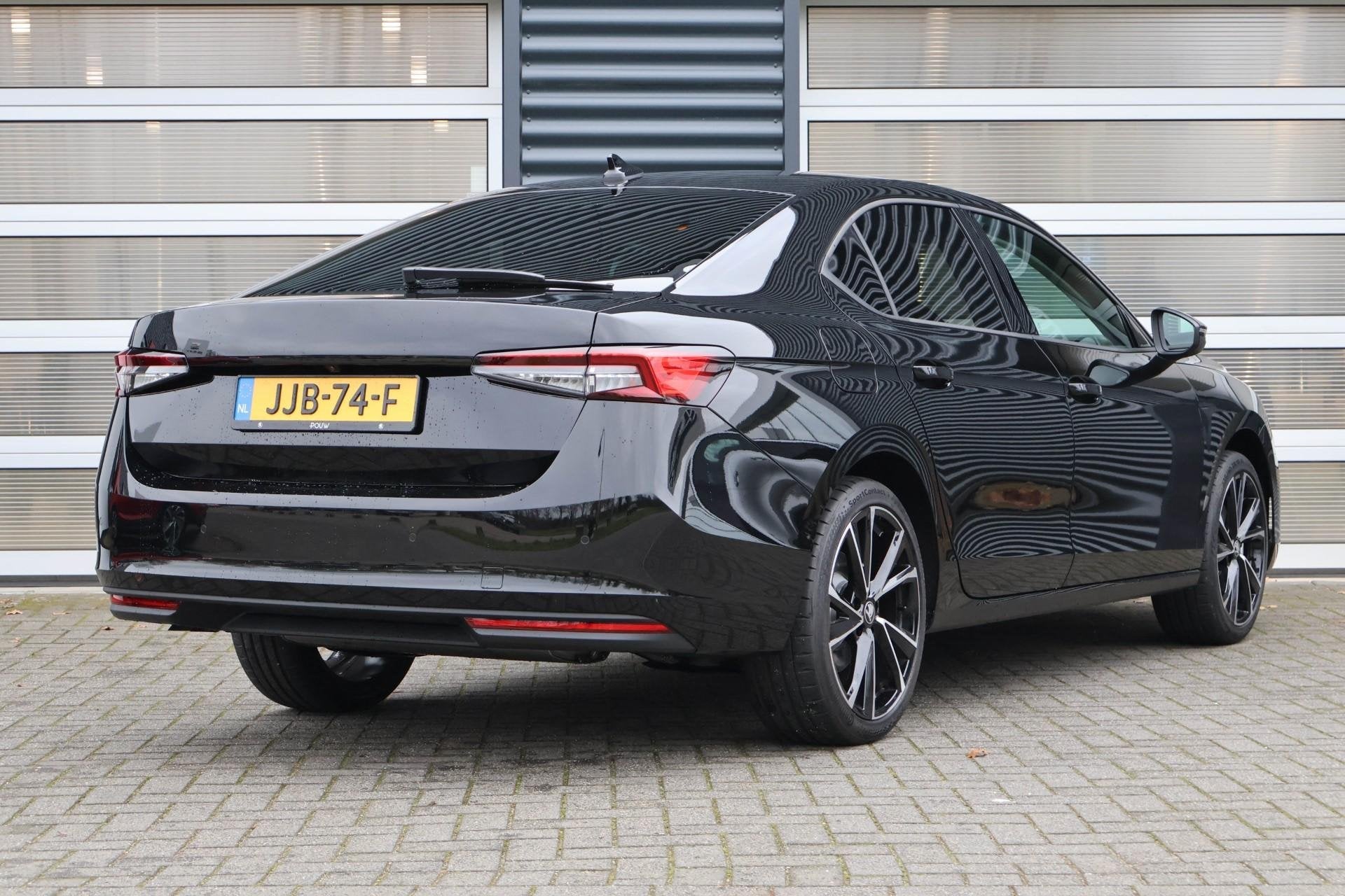 Skoda Superb 1.5 TSI 204pk PHEV Edition | Trekhaak Wegklapba, 12 maanden, Euro 6, 4 cilinders, Automatische klimaatregeling