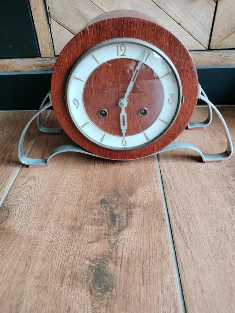 leuke pendule tafelklok, Ophalen of Verzenden