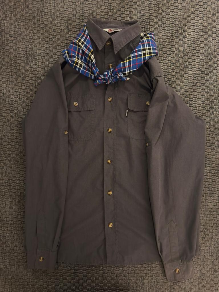 Scouting blouse - 176/XS, Ophalen of Verzenden, Zo goed als nieuw, Jongen of Meisje, Overhemd of Blouse