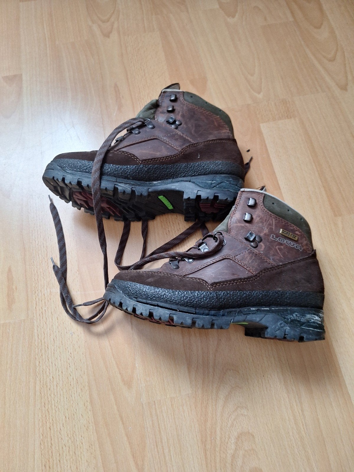 Lowa wandelschoenen - Maat 40, Ophalen, Gebruikt, Schoenen