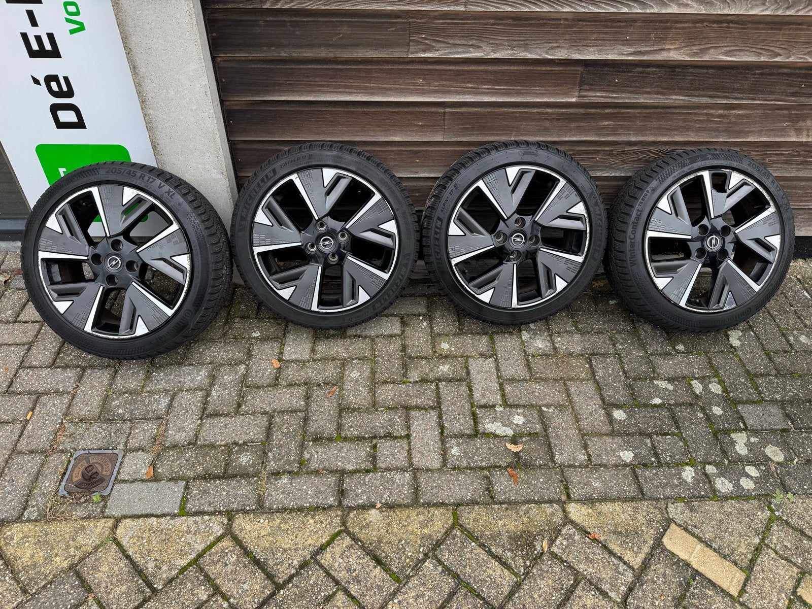 Peugeot 208 GT Line velgen met A-merk winterbanden, Gebruikt, Banden en Velgen, 17 inch, Personenwagen