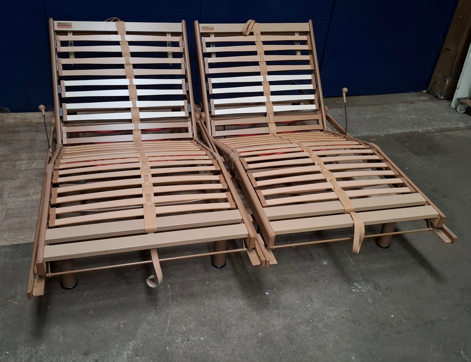 2 x Swissflex verstelbare lattenbodem op poten 80 x 190 cm, Ophalen, Eenpersoons, Bruin, 190 cm of minder