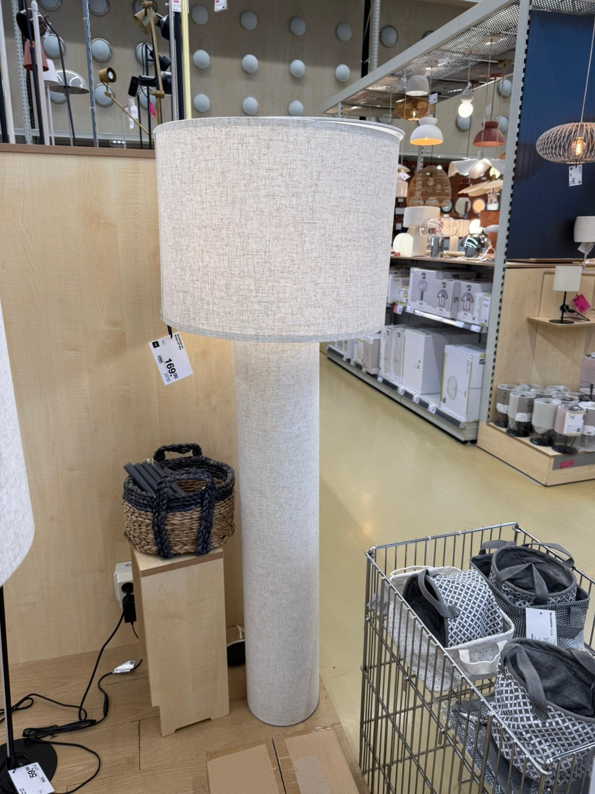 Vloerlamp “Jim” Karwei, Huis en Inrichting, Lampen | Vloerlampen, Ophalen, Zo goed als nieuw, 150 tot 200 cm
