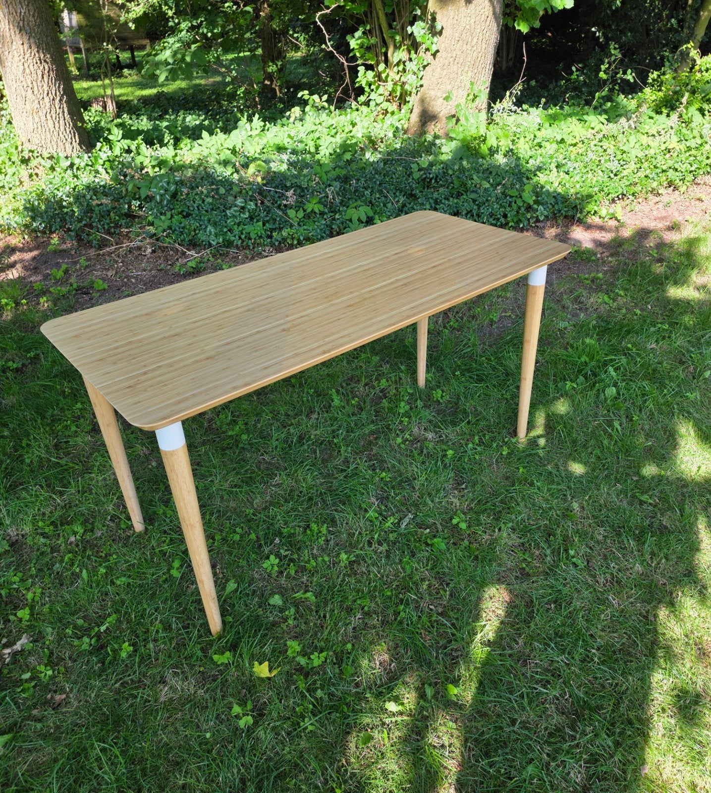 IKEA Anfallare bureau bamboe, Huis en Inrichting, Bureaus, Ophalen, Gebruikt, Hout, Gamingbureau