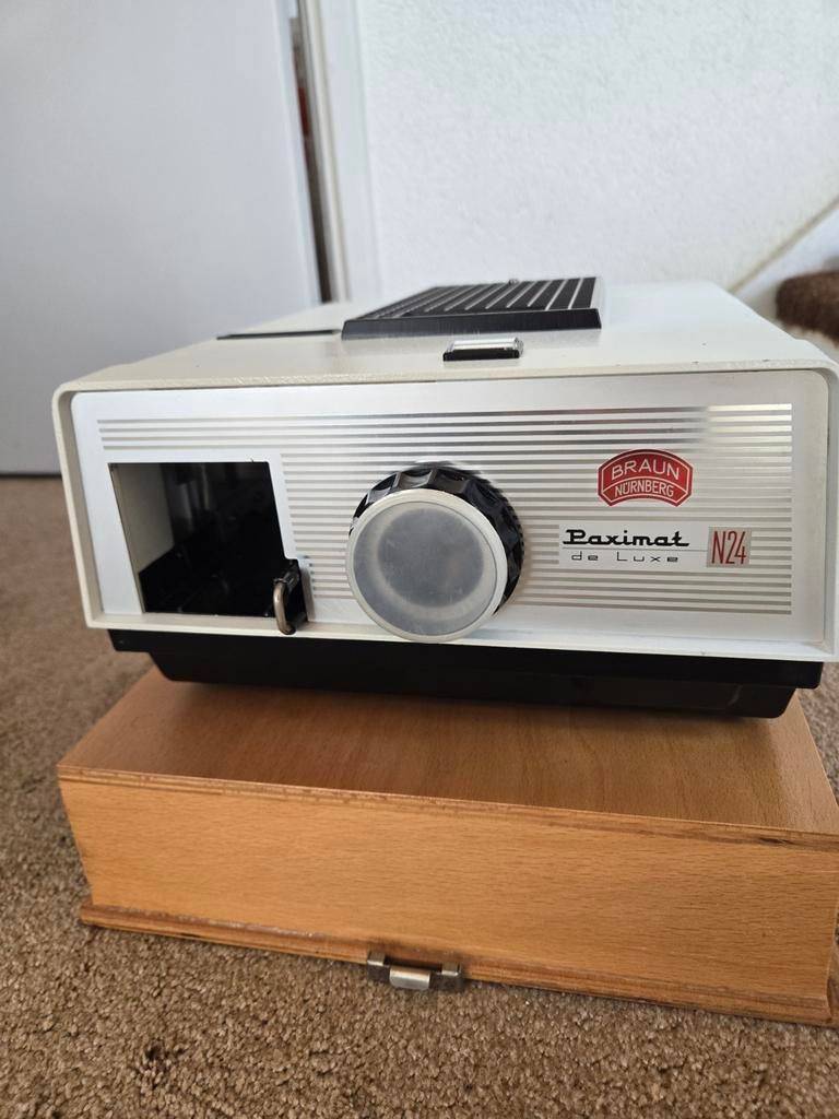 Braun Nurnberg Paximat de Luxe diaprojector met koffer, Ophalen