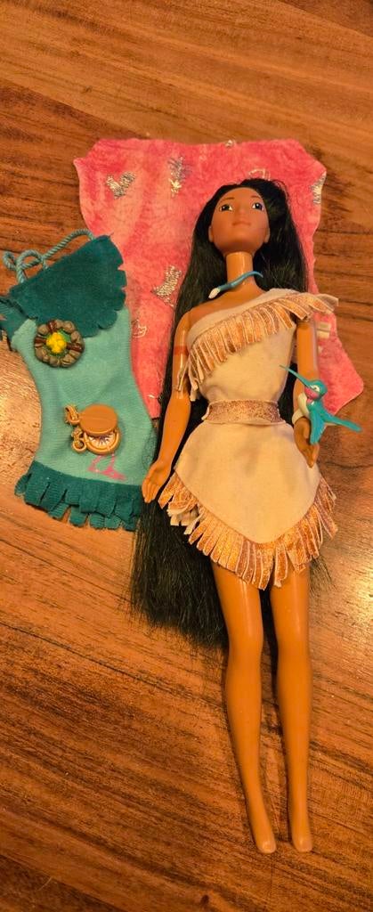 Vintage Disney Pocahontas Barbie met accessoires, Ophalen of Verzenden, Gebruikt, Barbie