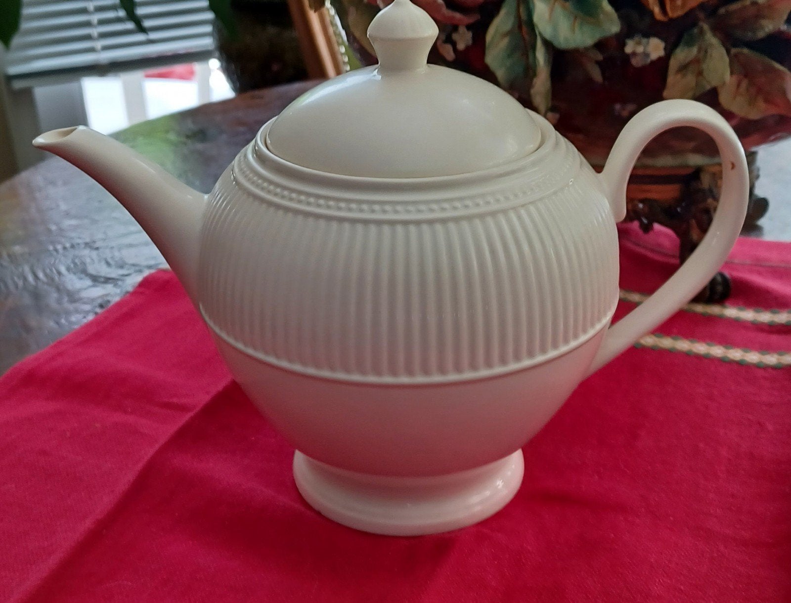Wedgwood theepot. OPHALEN., Antiek en Kunst, Ophalen