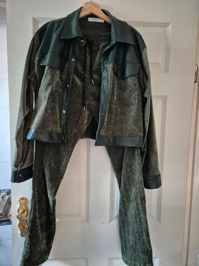 2 delige set maat L, Ophalen of Verzenden, Zo goed als nieuw, Maat 38/40 (M)