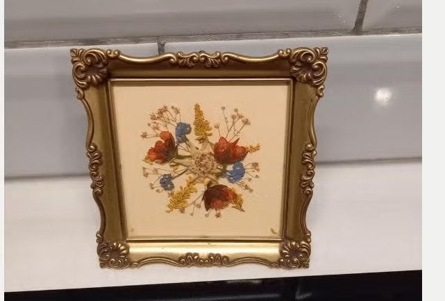 Geperste gedroogde bloemen in barok lijst Floralp Oostenrijk, Antiek en Kunst, Kunst | Schilderijen | Klassiek, Ophalen of Verzenden