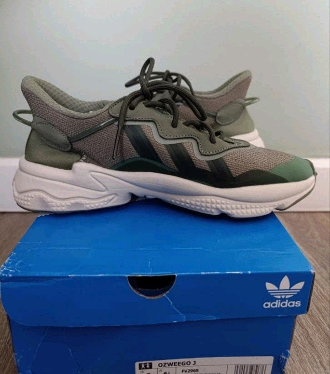 Adidas Ozweego sneakers schoenen maat 40, Kleding | Dames, Schoenen, Adidas, Nieuw, Ophalen of Verzenden, Sneakers of Gympen