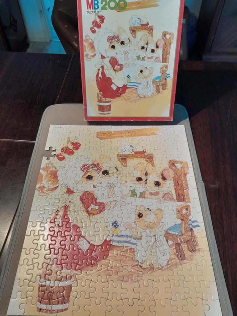 Vintage MB puzzel a merry mouse, Ophalen of Verzenden, Meer dan 50 stukjes, Gebruikt, 6 jaar of ouder