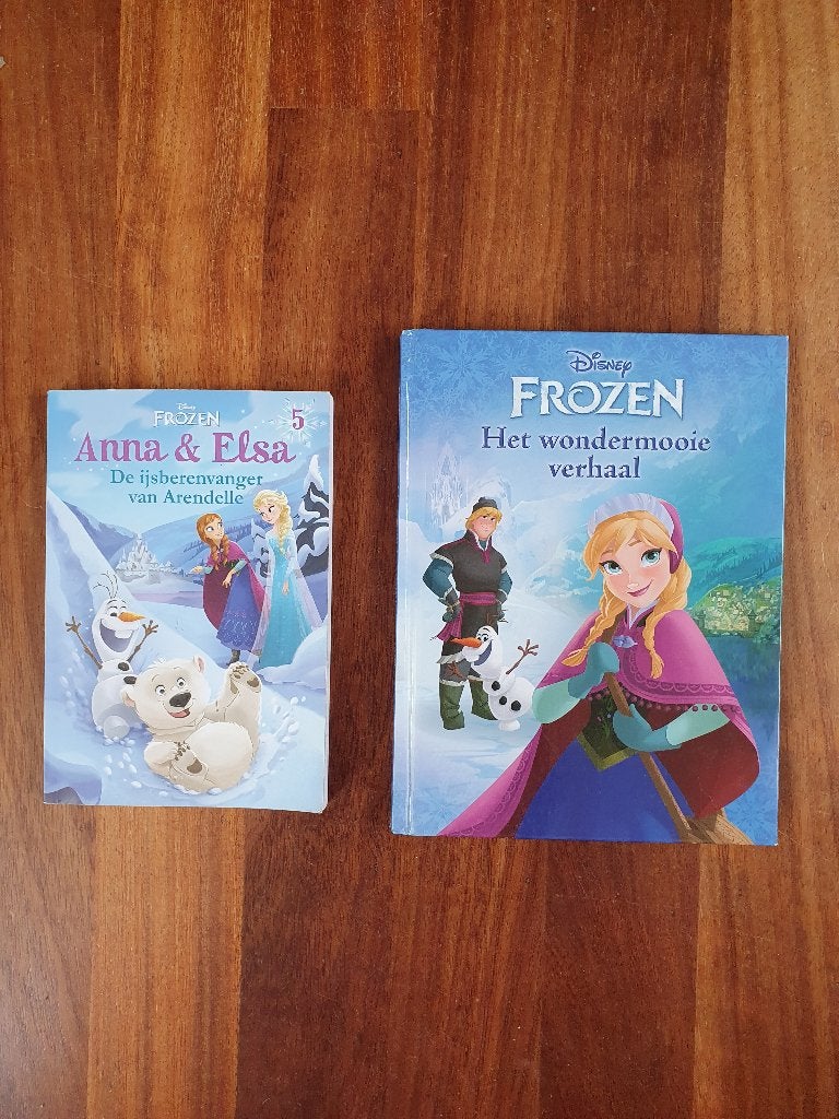 3   FROZEN  BOEKJES, Ophalen of Verzenden, Gelezen, Fictie algemeen